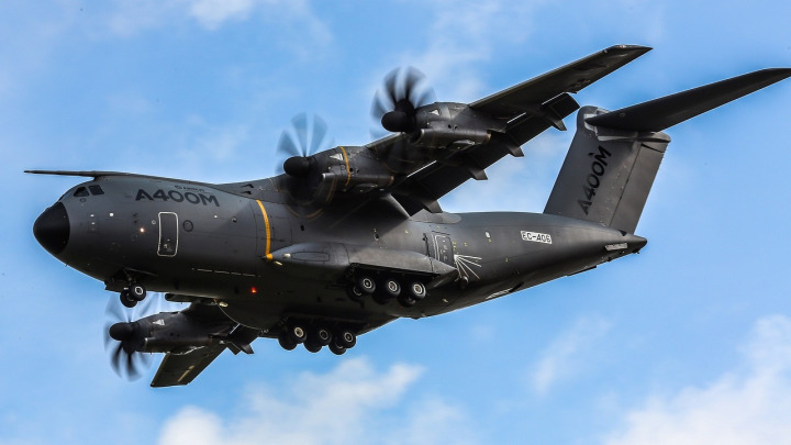 military air force cargo aircraft